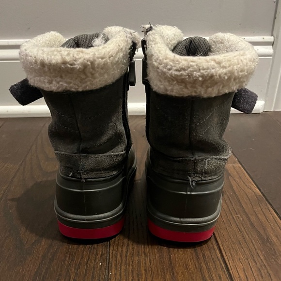 Cat & Jack Snow Boot - Size 12 - Picture 3 of 4